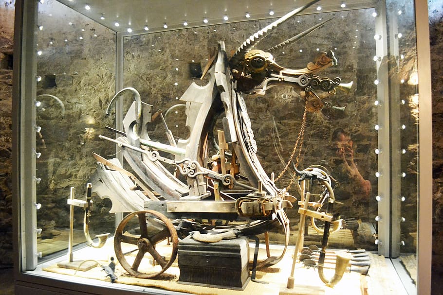 wagon, head and horns wagon, glass case, arts, sculpture, exhibit, metal, wood, medieval, mont orgueil castle