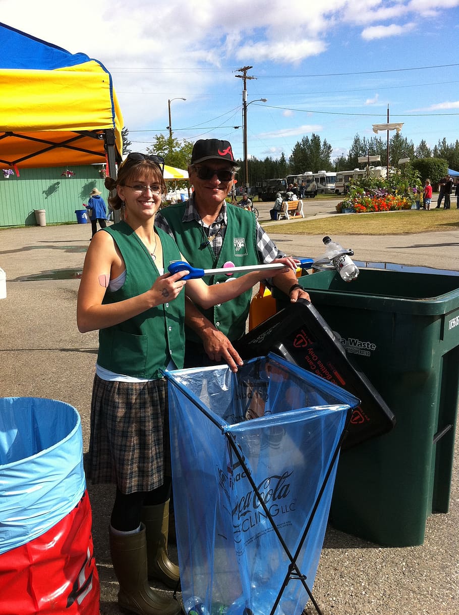 man, woman, taking, selfier, recycling, special event, volunteers, recycle, real people, day