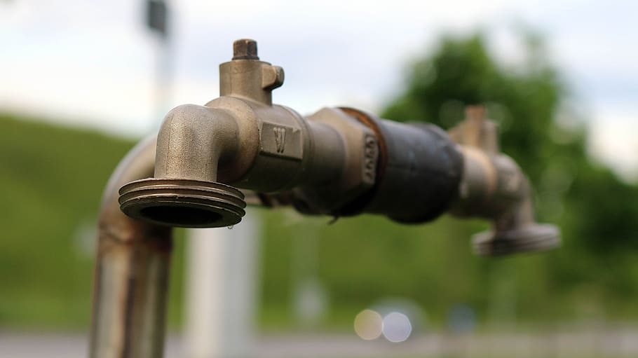 garden, water, tap water, metal, iron, focus on foreground, day, plant, close-up, valve