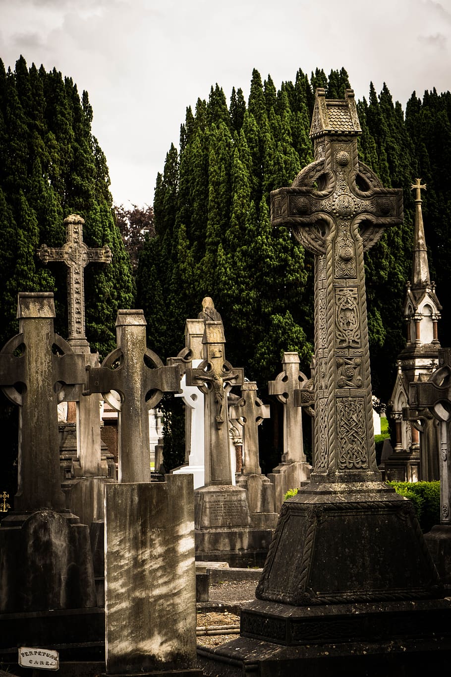 Гласневин, Дублин, Ирландия, кладбище, крест, кельтский, похороны, траур, место для отдыха, надгробная плита