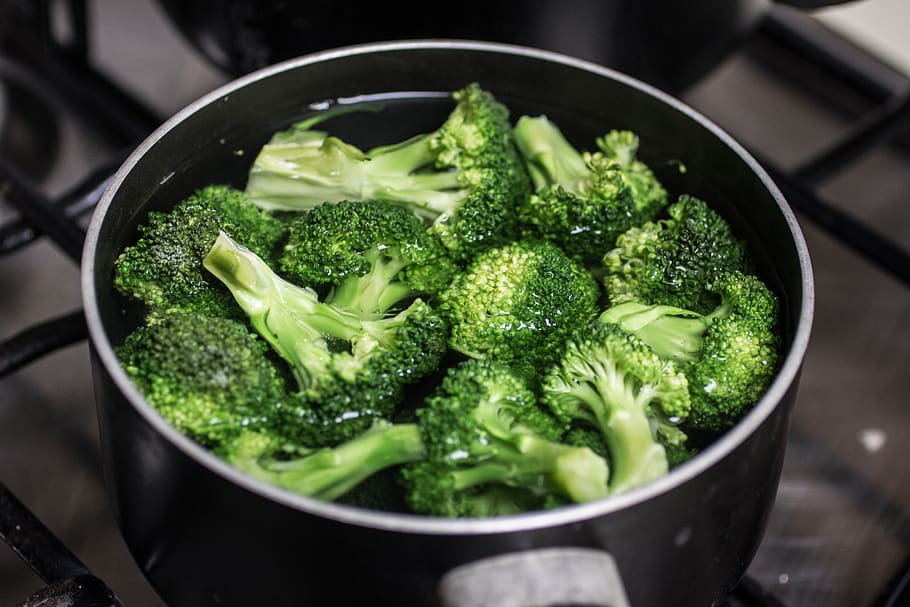 food, broccoli, vegetable, cooking, pan, healthy, meal, preparation, boiling, green