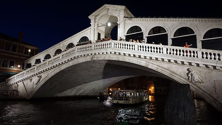 puente de rialto, puente, venecia, canal, arquitectura, italia, edificio, rialto, viajar, casco antiguo