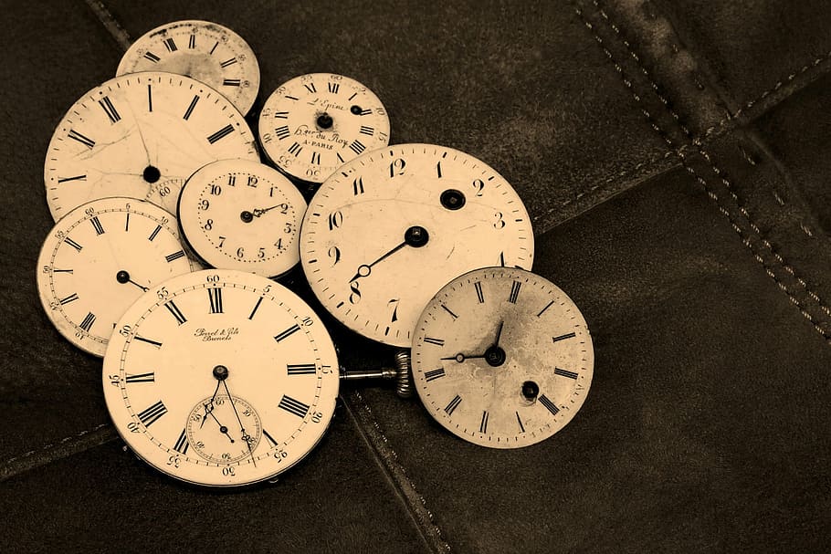 ラウンド, ホワイト, アナログ時計のロット, 時計, 古い, アンティーク, 時間表示, 巻き上げ, 時間, 人々なし