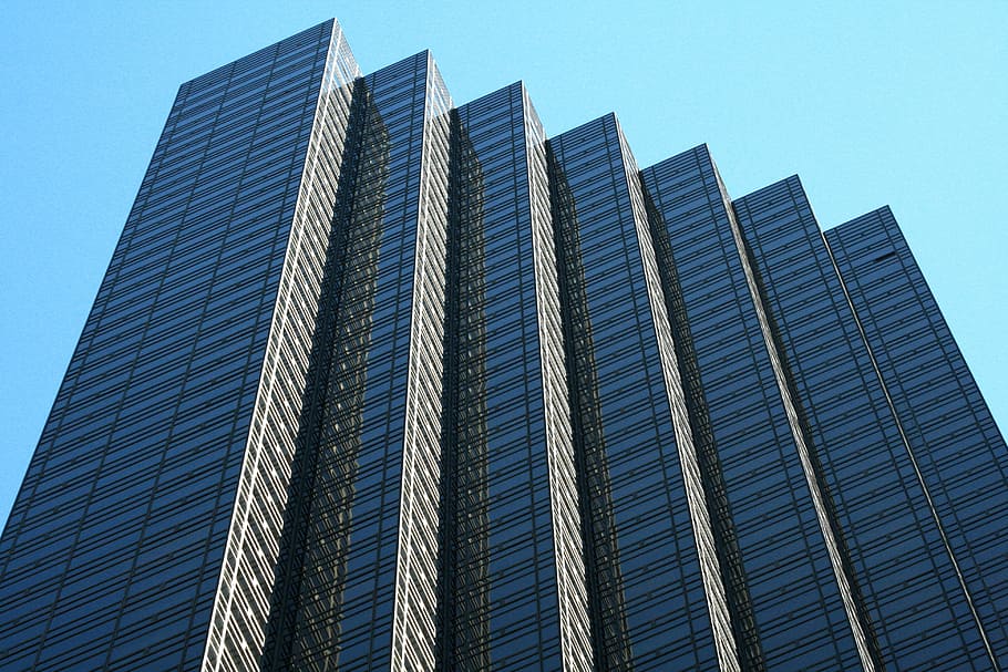 bajo, foto de ángulo, gris, hormigón, edificios, durante el día, edificio, infraestructura, torre, rascacielos
