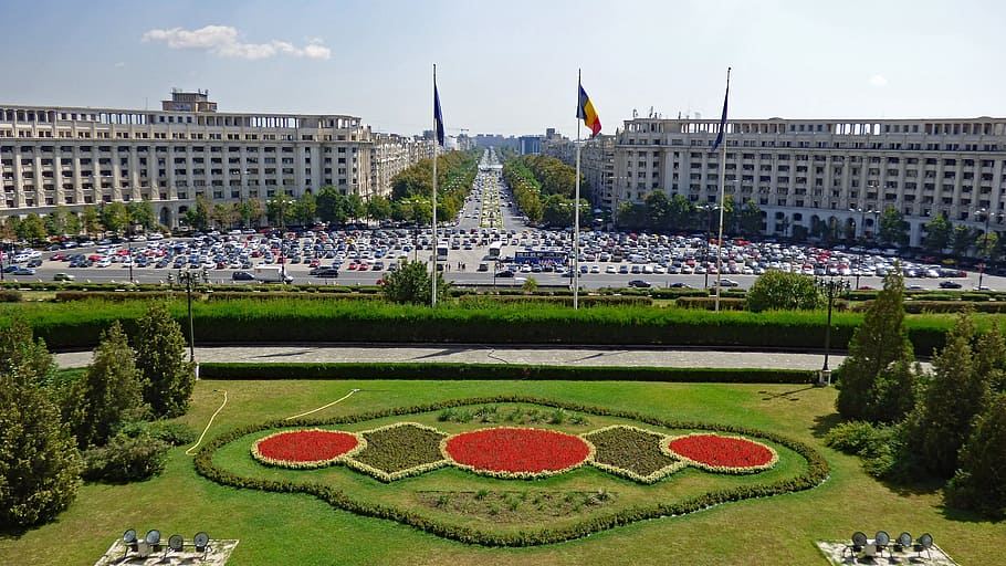 antena, fotografía, hormigón, edificio, tres, banderas, bucarest, rumania, plaza, parlamento
