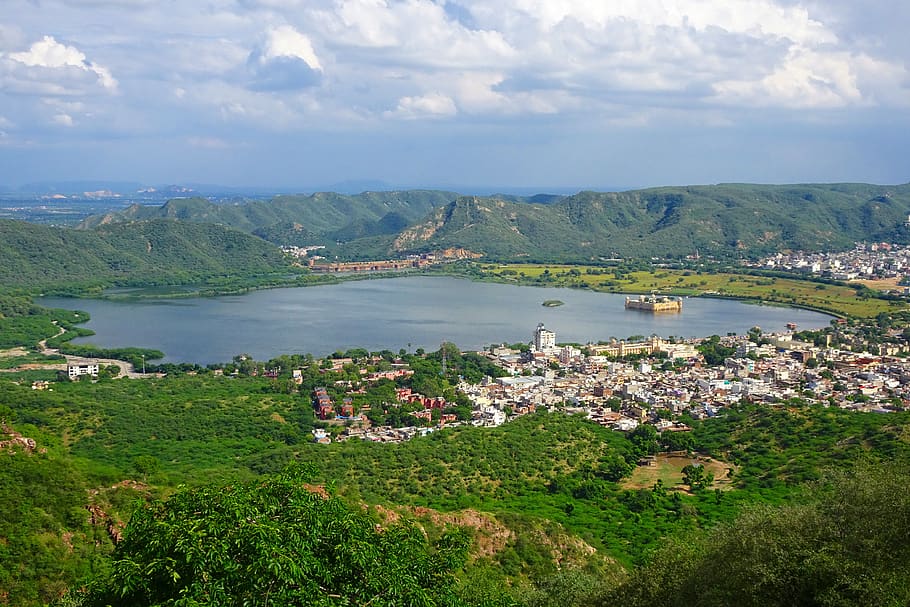 lago, homem sagar, jalmahal, colinas de aravalli, jaipur, rajasthan, índia, água, nuvem - céu, planta