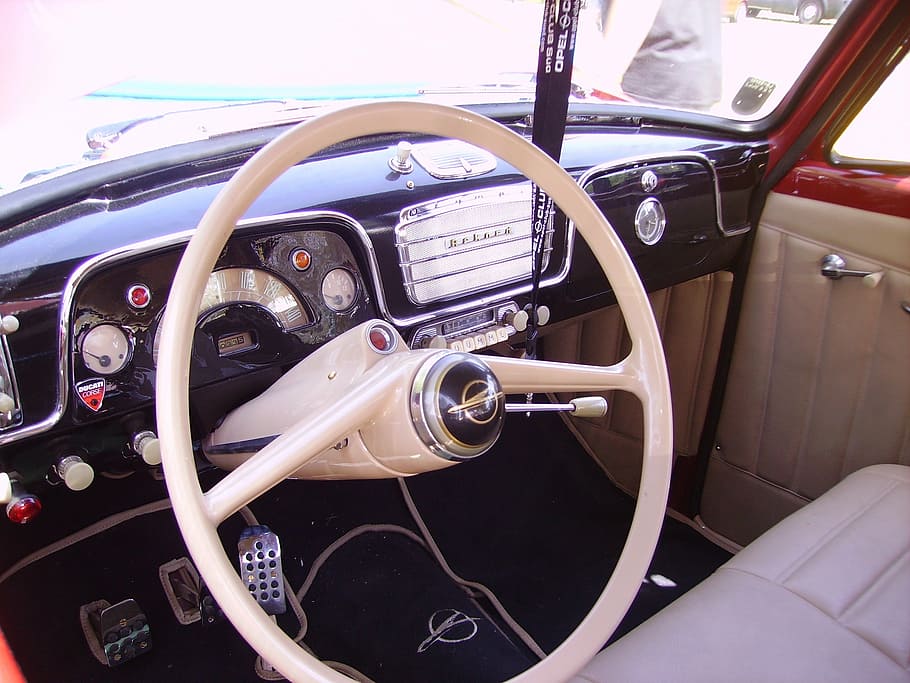 Управление салоном автомобиля. 1960 Opel Interior. Опель Капитан интерьер. Опель Капитан 1939 панель приборов\. Опель Капитан внутри салона.