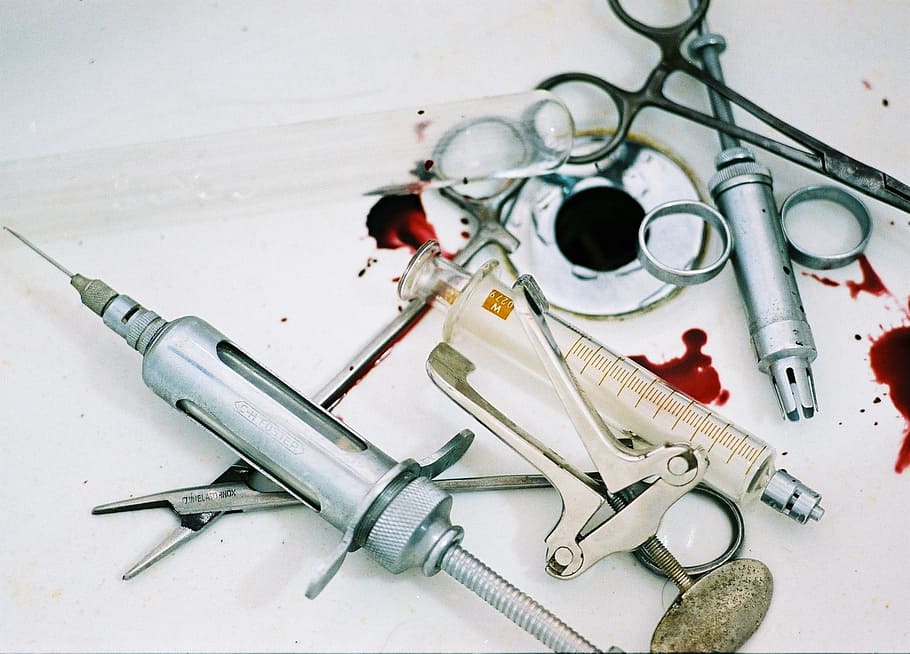 Cirugía, Instrumento, Sangre, Inyección, instrumentos quirúrgicos, pinzas, pinzas quirúrgicas, tiro de estudio, ninguna persona, papel moneda