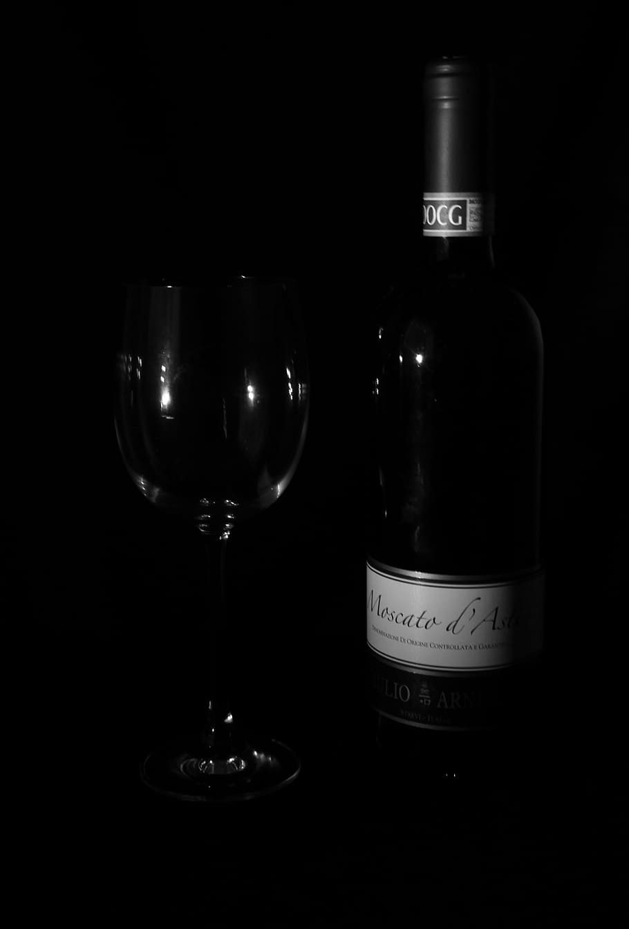 wine, glass, black and white, low key, dark, drink, bottle, food and drink, refreshment, still life