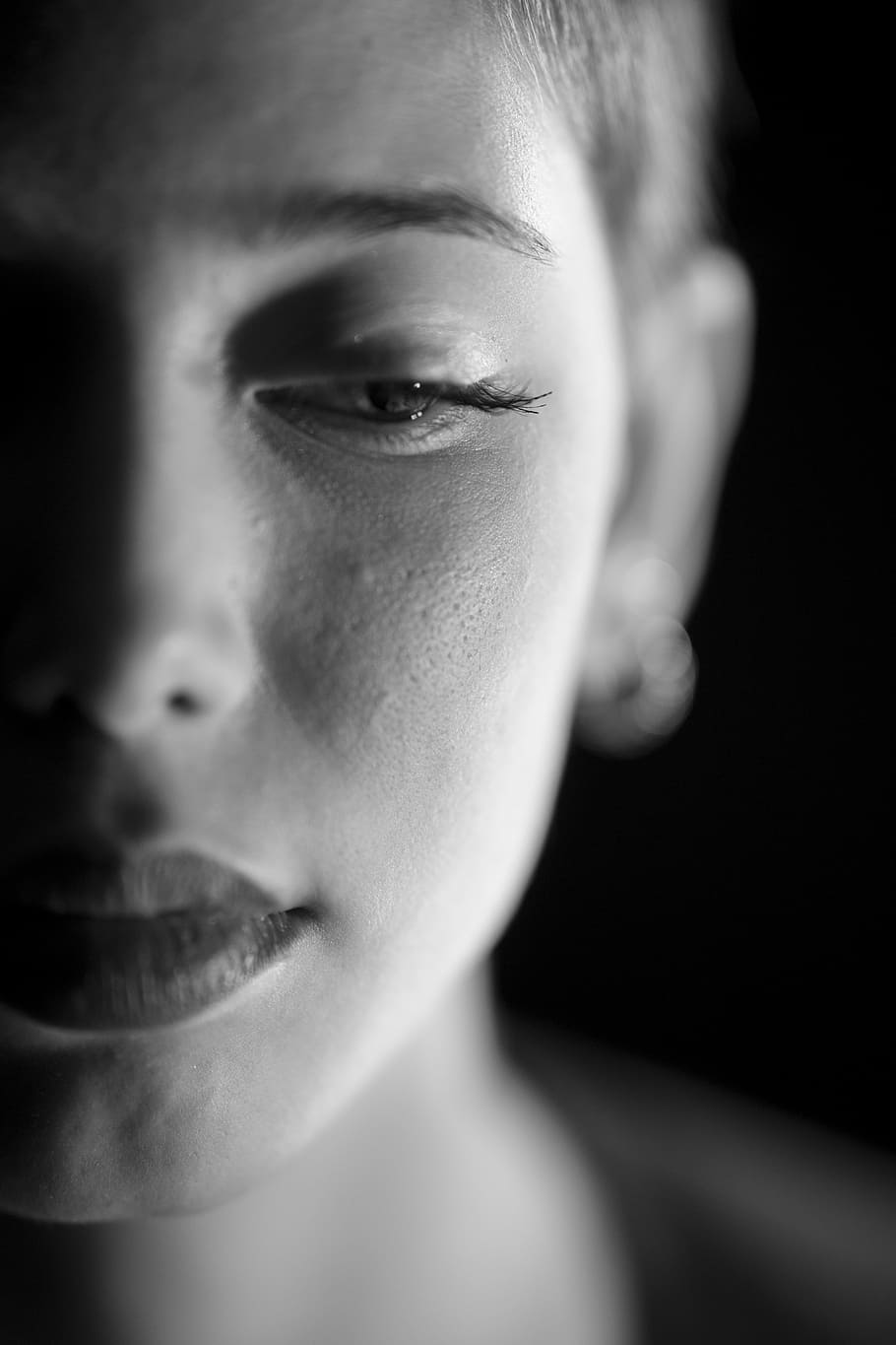 grayscale photography, woman, face, portrait, women's, black and white, exposure, overview, human, model
