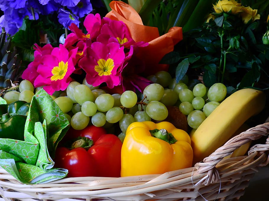 basket, fruits, vegetables, petaled flowers, fruit, paprika, banana, grapes, kiwi, flowers