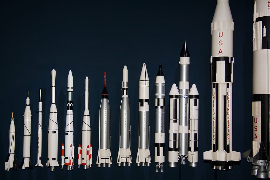 assorted, rocket ship lot, bumper, 1948, spoils of war the americans, rockets in the size comparison, technology, saturn v, 1967, three stage rocket