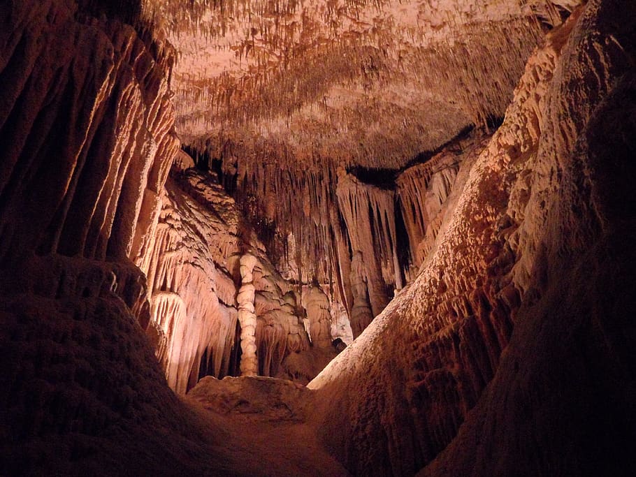 cave, dragon's lair, mallorca, stalagmites, speleothems, stalactites, stalactite cave, stalactite, grotto, cave exploration