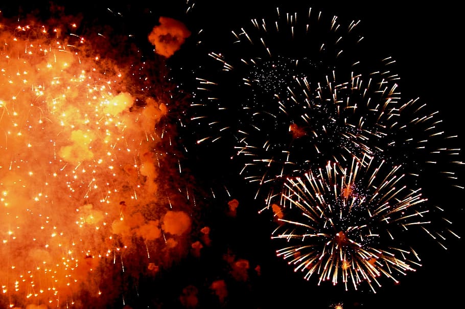 fireworks, light, spray, flecks, smoke, puffs, light burst, explosion, fire cracker, orange-red