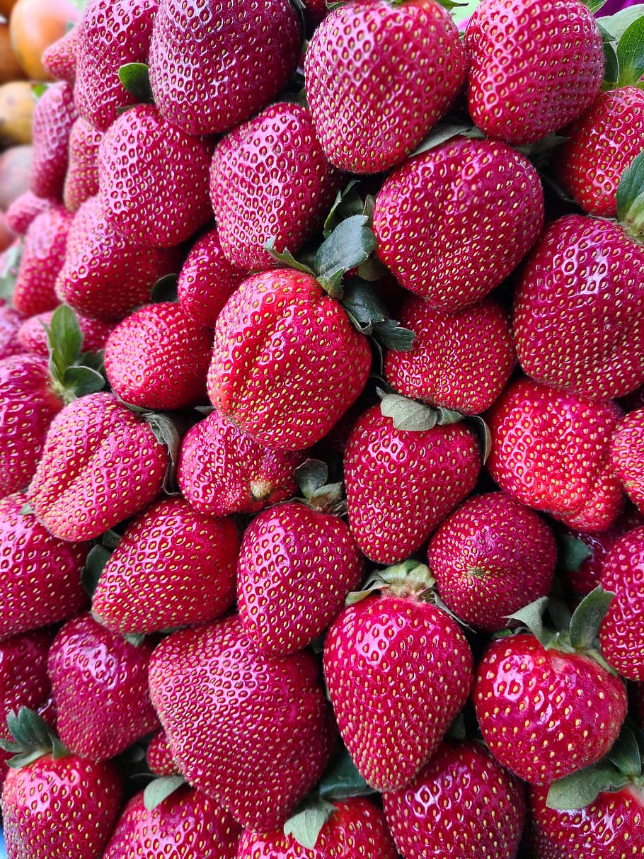 strawberries, fruit, red, healthy, food, dessert, healthy eating, food and drink, berry fruit, wellbeing