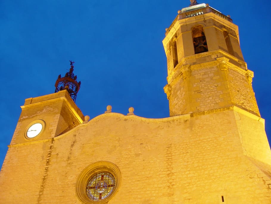 iglesia sitges, sitges, iglesia, church, monumento, architecture, low angle view, built structure, building exterior, tower