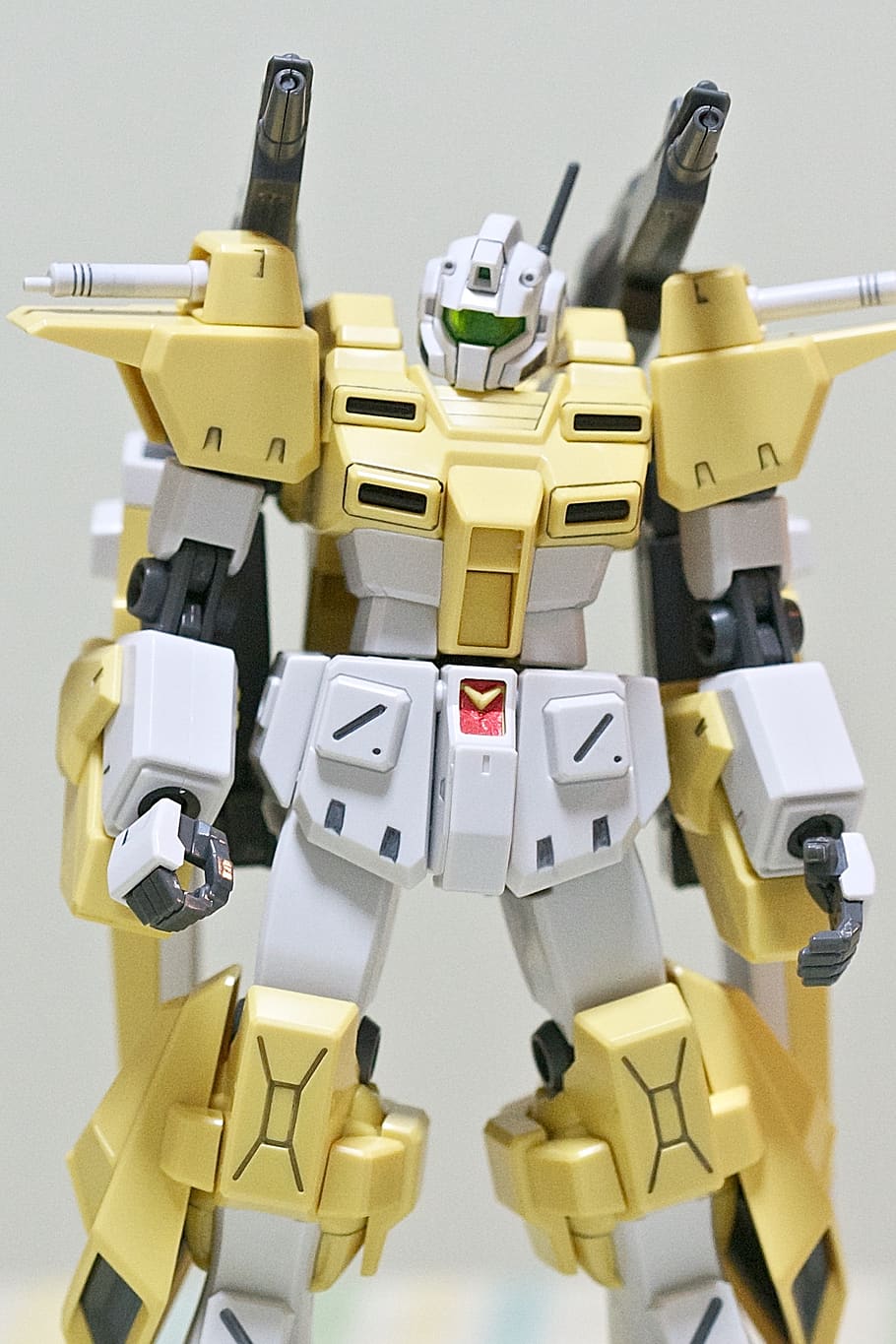 gundam, robot, toy, plastic, japan, gunpla, yellow, white, japanese, model kit