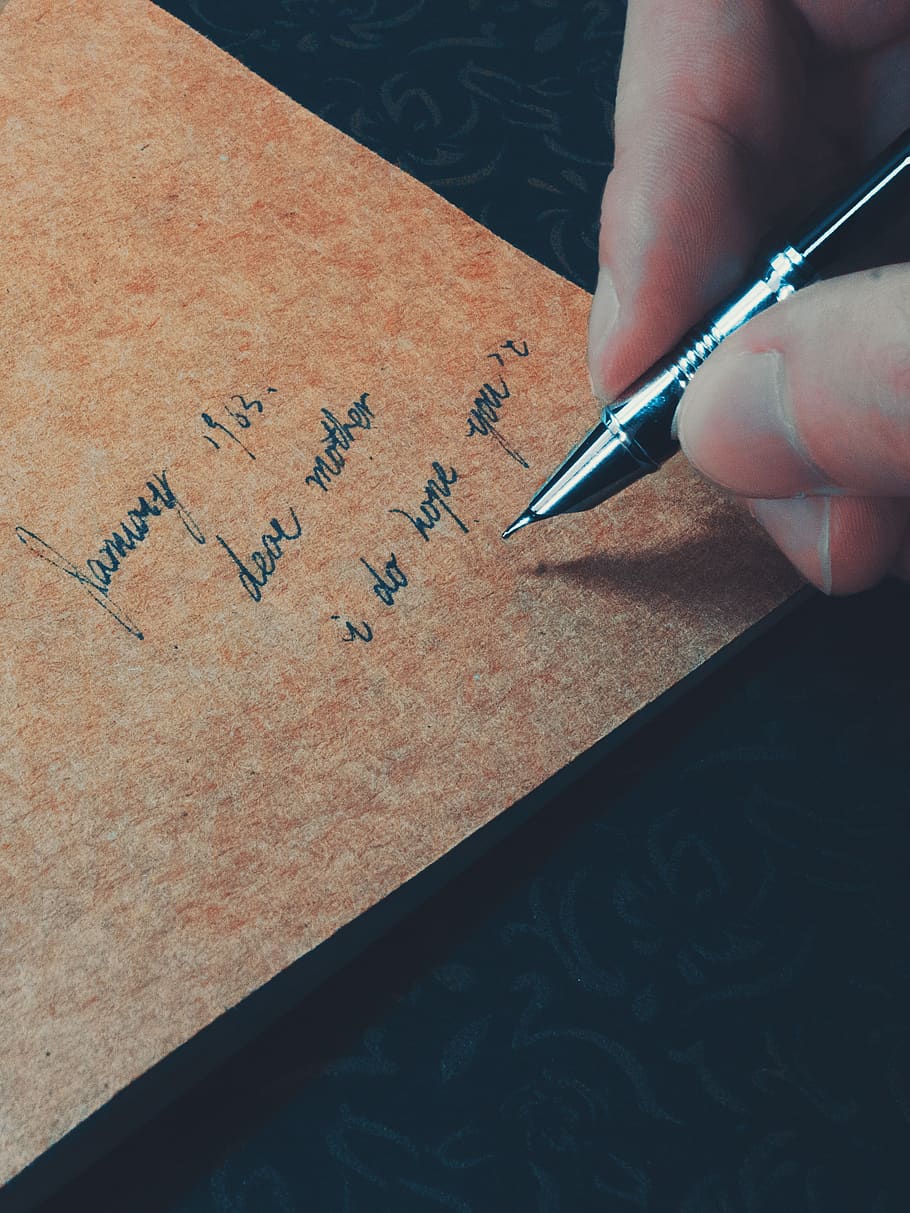 Write human. Writing thoughts. Scrisul. Human writing.