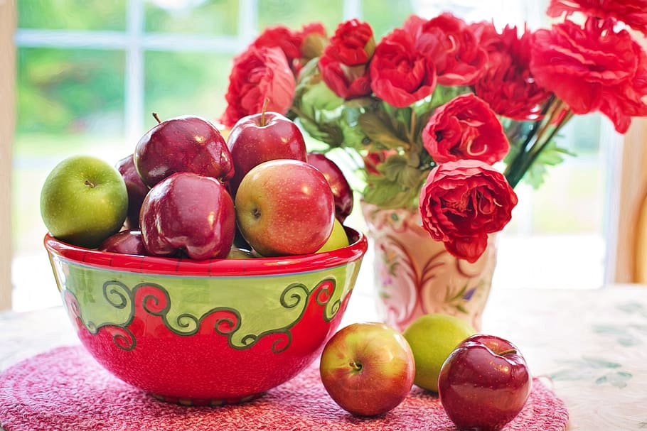 verde, vermelho, peça central da mesa de maçã, ainda vida, ainda-vida, ainda, vida, maçãs, tigela, flores