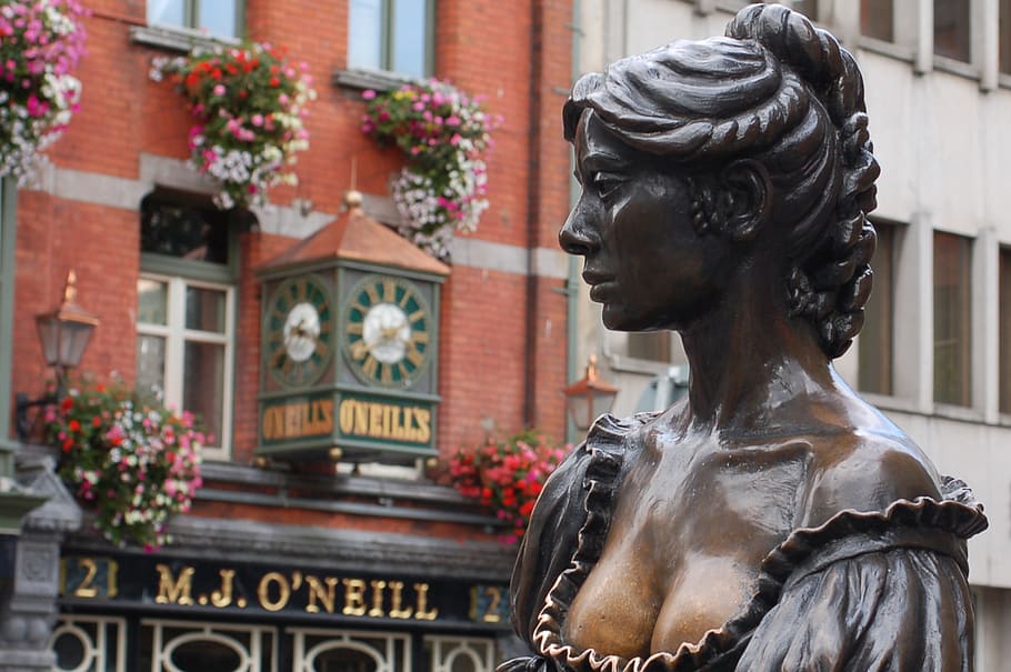 estátua de Molly Malone, Dublin, Molly Malone, estátua, cidade, cestas, atração, figura, mulheres, bronze