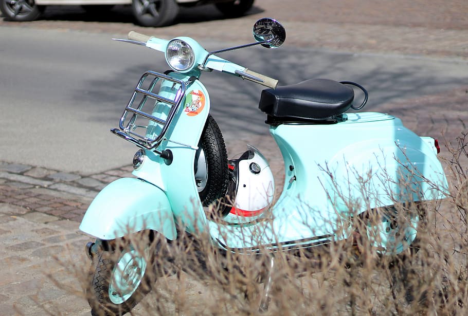 vespa, ice cream parlour, motor scooter, vehicle, cult, italy, representation, toy, day, close-up