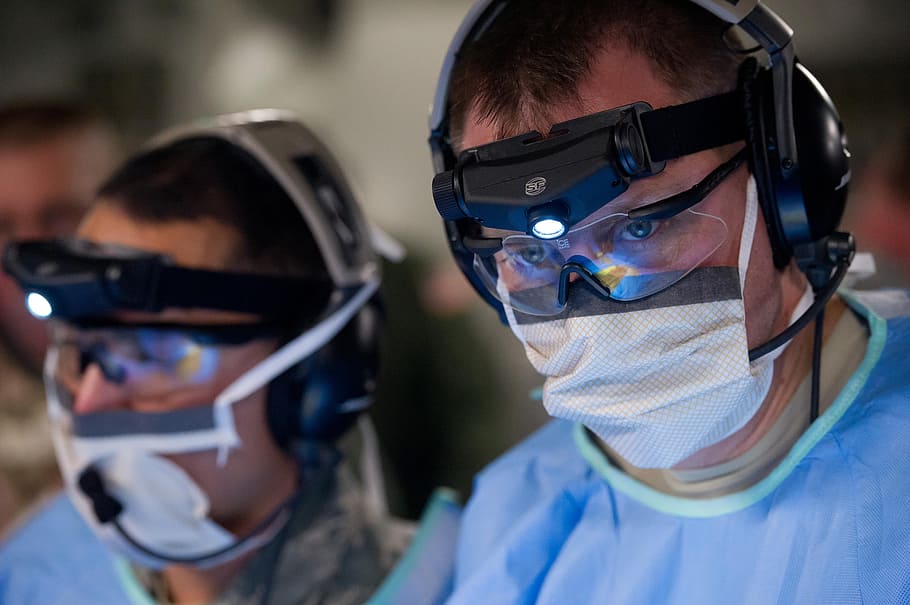 dos, hombres, azul, batas de laboratorio, mascarillas, enmarcado en negro 3, 3d, gafas, médicos, militares