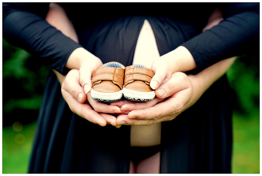 shoes, hands, child, pregnancy, family, education, total, nice, love, happy