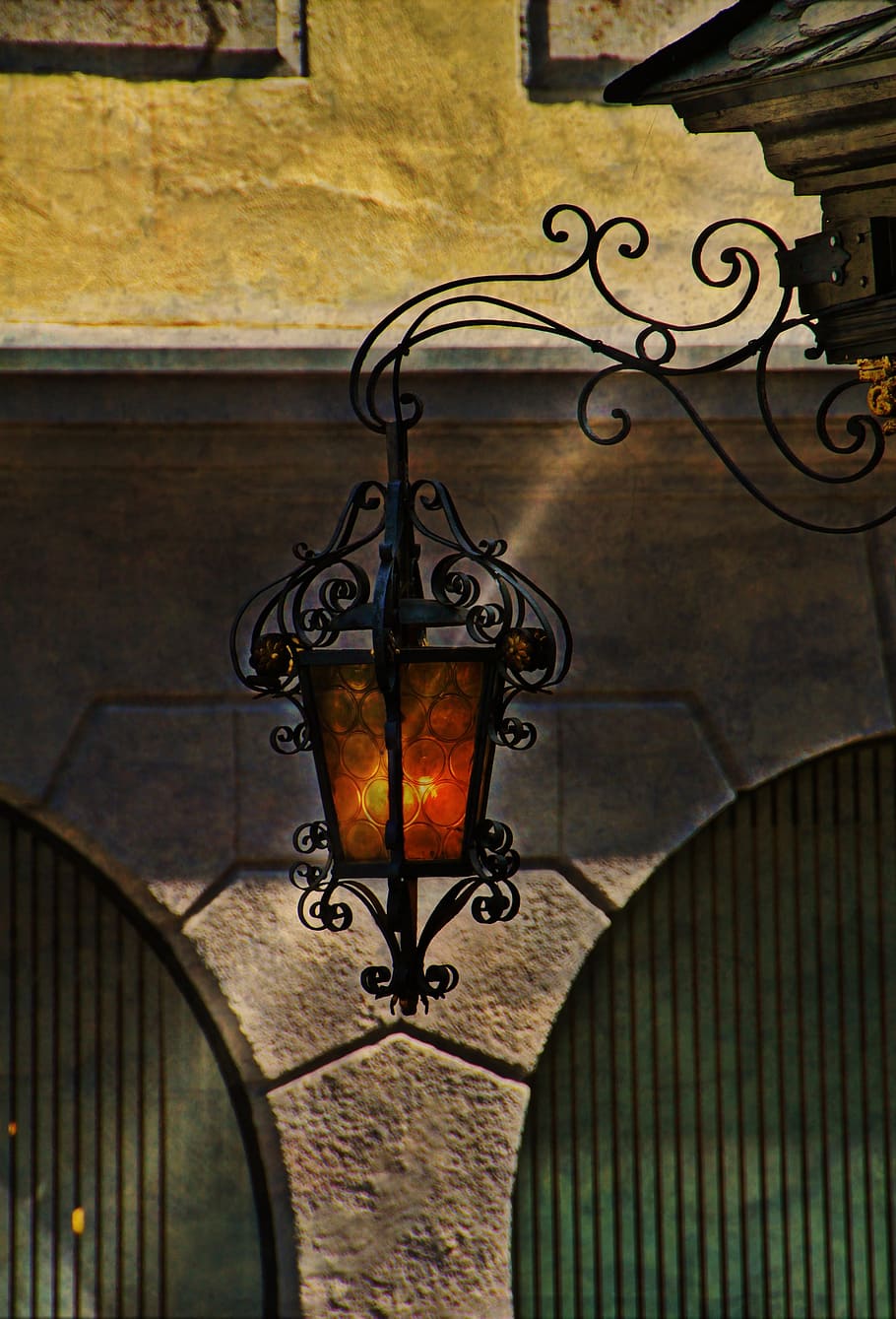 lantern, street light, lighting, lamp, light, architecture, building, home, hauswand, house facade