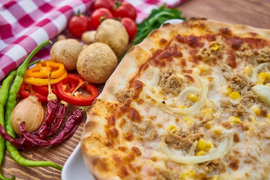 pizza, food, meat, bacon, food photo, dough, tomato, macro, kitchen, beautiful
