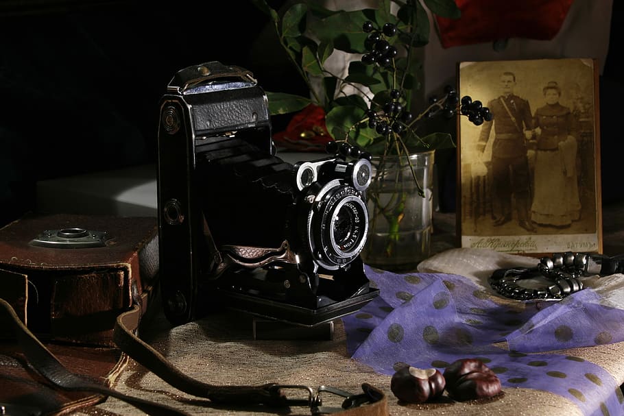 910px x 607px - still life with camera, history, case, old, vintage, s ...