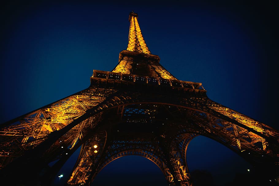 fotografía de ángulo bajo, París, azul, hora, lugares, punto de referencia, arquitectura, estructura, Europa, Eiffel