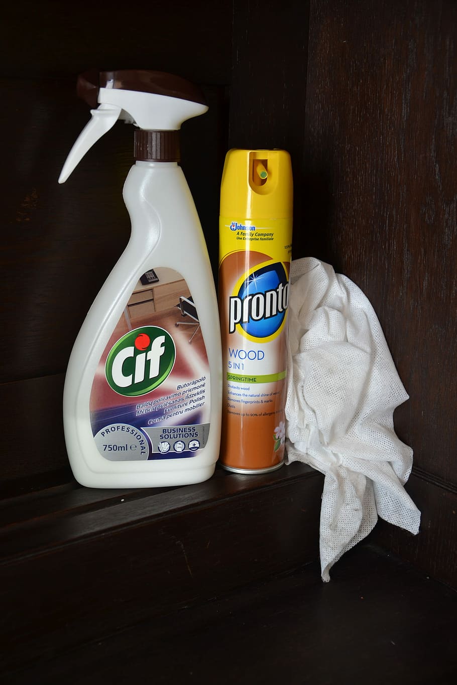 cif spray bottle, wood spray, Cleaning, Clean Up, Windscreen Washer, hen, wear dust, cif, bottle, the tank