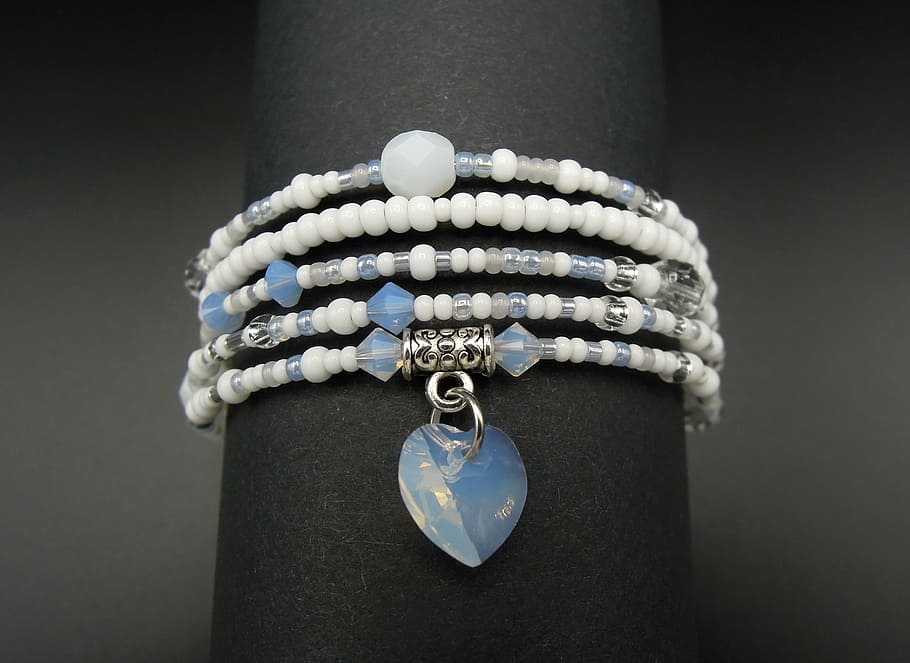 beaded, white, multi-layer bracelet, jewelry, bracelet, beads, heart, fashion, close-up, indoors
