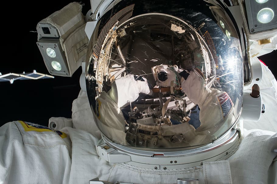 космонавт плавающий, космонавт, шлем, белый, пространство, темный, гравитация, луна, стекло, автомобиль