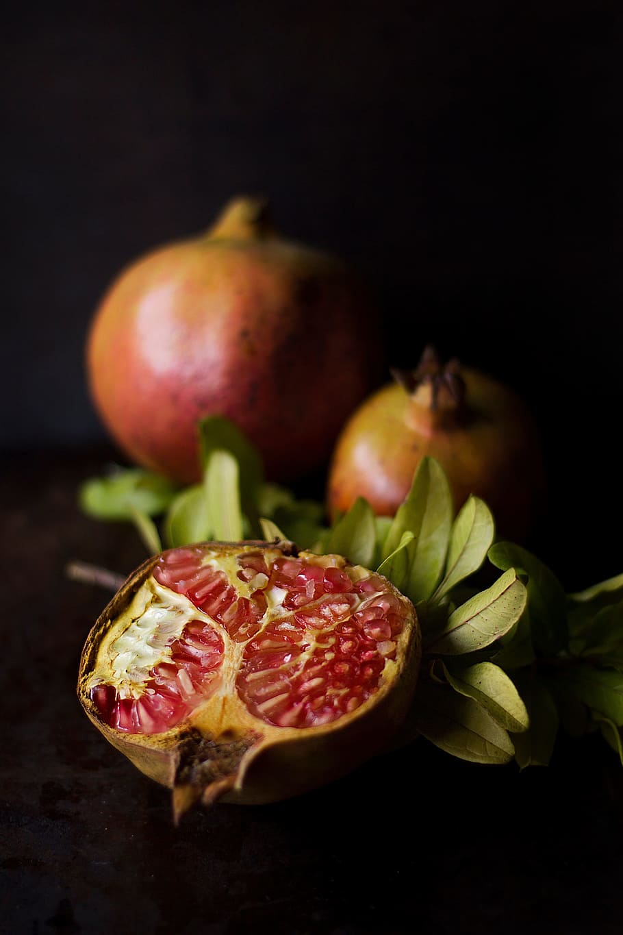 close-up photo, pomegranate fruits, pomegranate, fruit, food, healthy, food and drink, freshness, healthy eating, studio shot