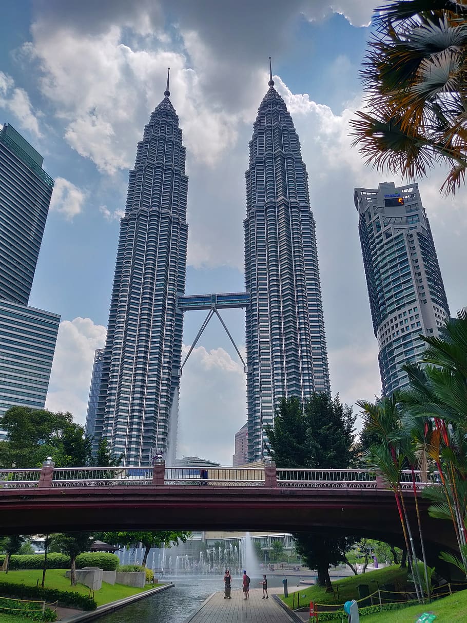 torres, petronas, kuala, lumpur, malaysia, skyscraper, built structure, architecture, building exterior, city