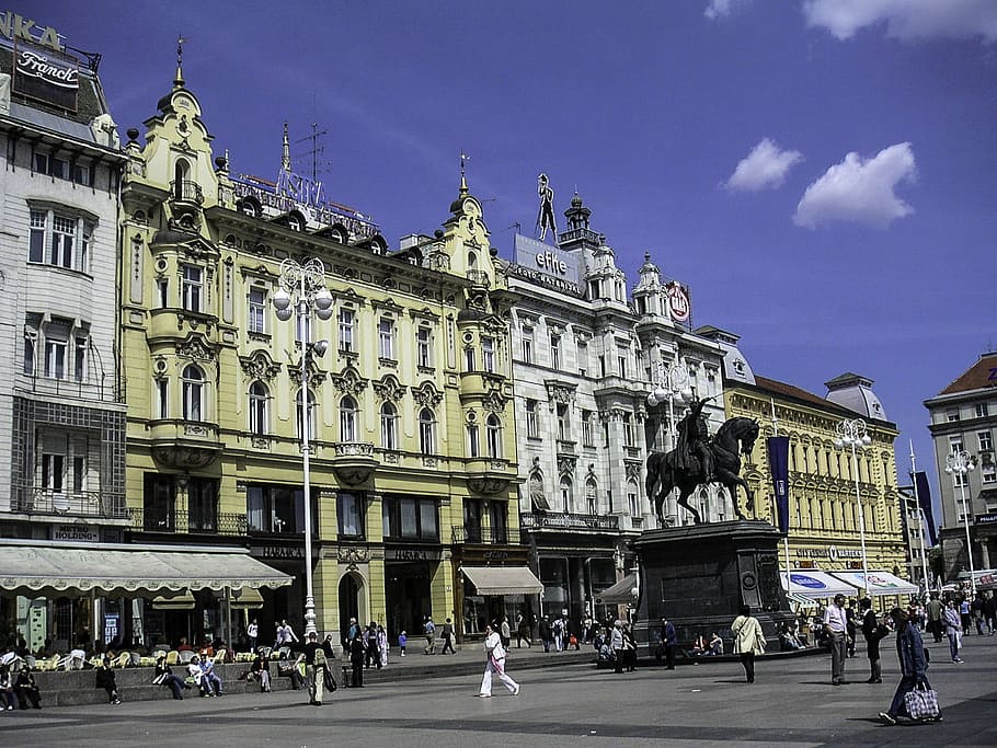 norte, Ban Jelačić Square, Zagreb, Croacia, Ban Jelačić, edificio, foto, dominio público, plaza, arquitectura