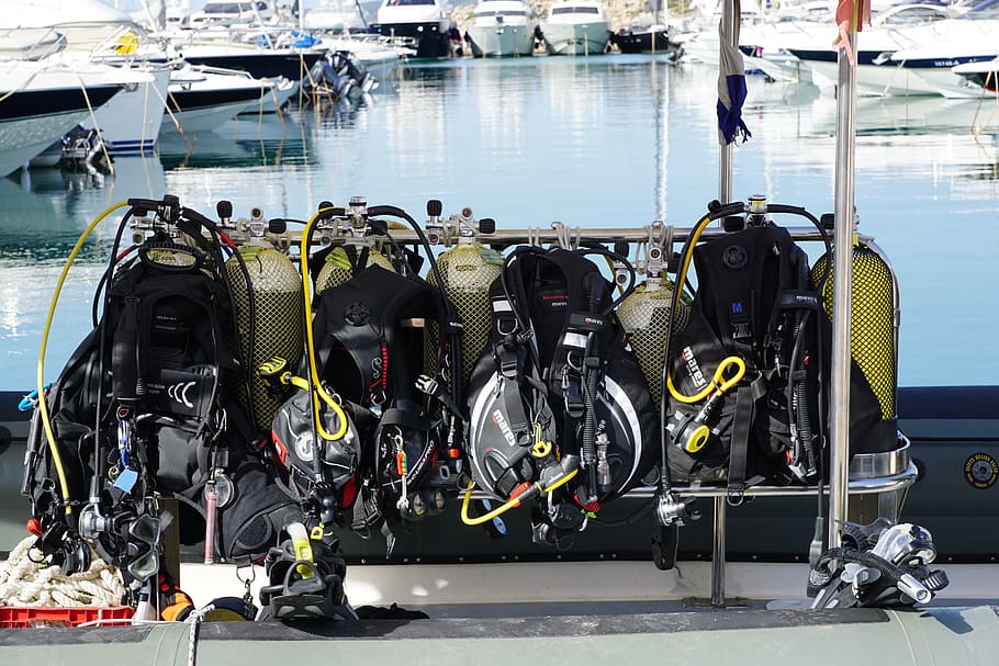 scuba suits, gang chair, diving, port, boats, ibiza, sea, sport, suit, extremely