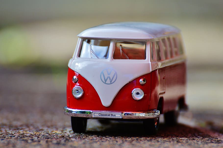 red, white, volkswagen kombi toy, vw, bulli, vw bus, volkswagen, camper, auto, model car