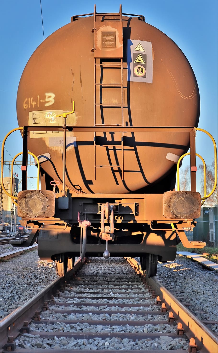 railway, train, goods wagons, tank wagon, rail, railroad track, track, steel, rusty, logistics