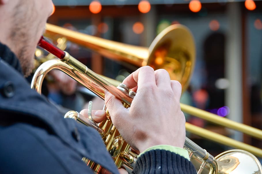 man, playing, brass-colored trumpet, outdoor, daytime, music, trumpet, street musicians, musical instrument, instrument