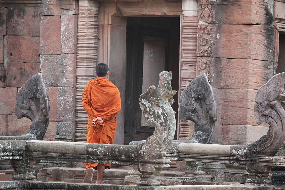 monk, thailand, religion, faith, buddhism, buddhist, temple, doorway, buddha, meditation