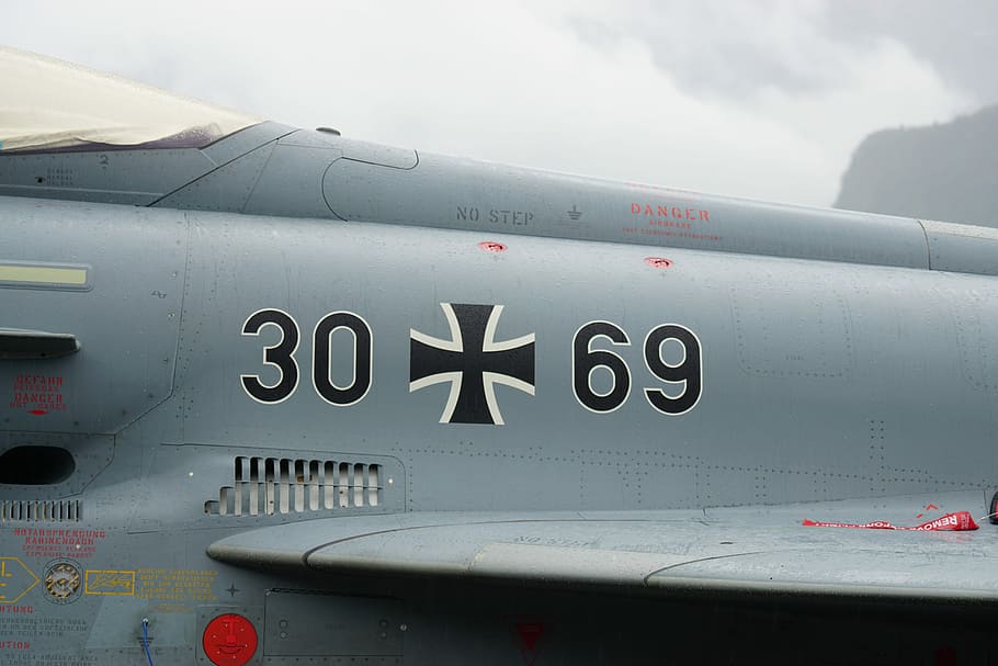 Fighter Jet, Jet, Fighter, Fighter Aircraft, eurofighter, doble motor, defensa, fuerza aérea, identificación, emblema nacional