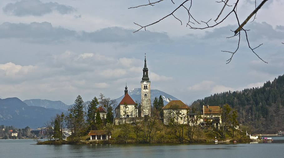 Iglesia, isla, Bled, histórico, lago, señal, arquitectura, cielo, exterior del edificio, nube - cielo
