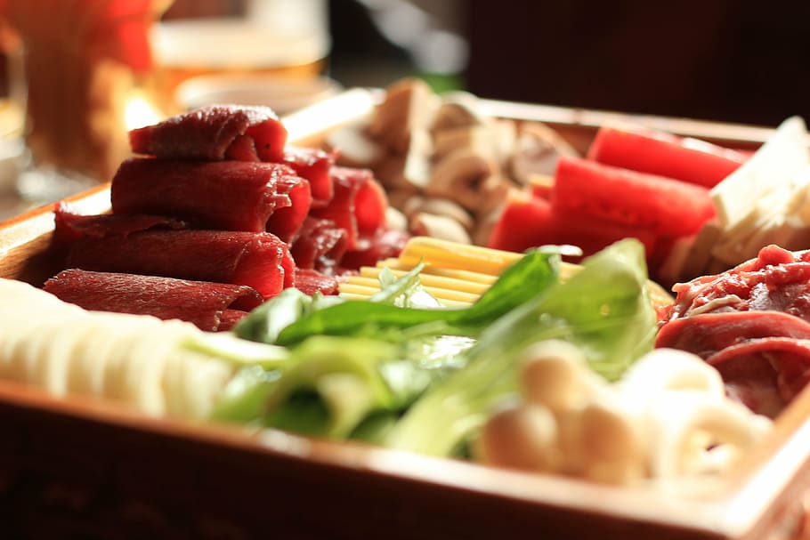 sliced, meat bento box, chafing dish, beef, food, ingredients, vegetable, freshness, food and drink, selective focus