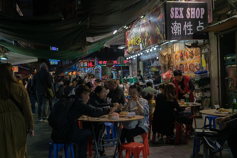 Hong Kong, comer, carretera, China, puesto de comida, grafía callejera, grupo de personas, personas reales, gran grupo de personas, multitud