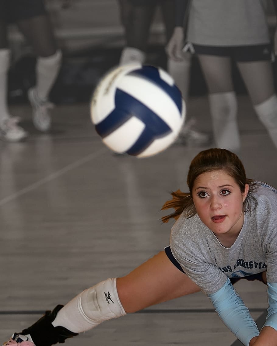 woman playing volleybal, volleyball, volley, girl, ball, athlete, game, female, athletic, play