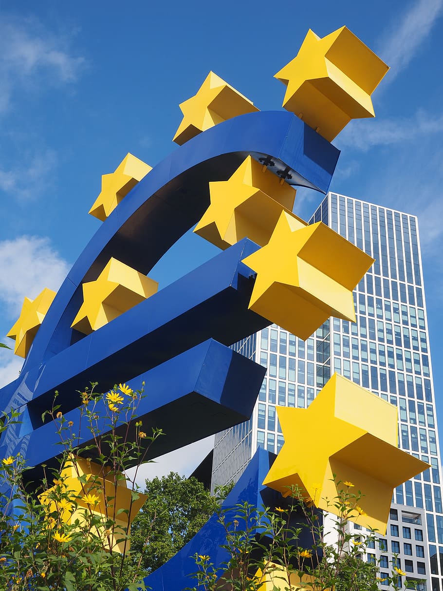 euro-sculpture, euro sign, artwork, frankfurt, ottmar hörl, plastic neon sign, neon sign, the euro sign and the stars, european central bank, willy-brandt-platz