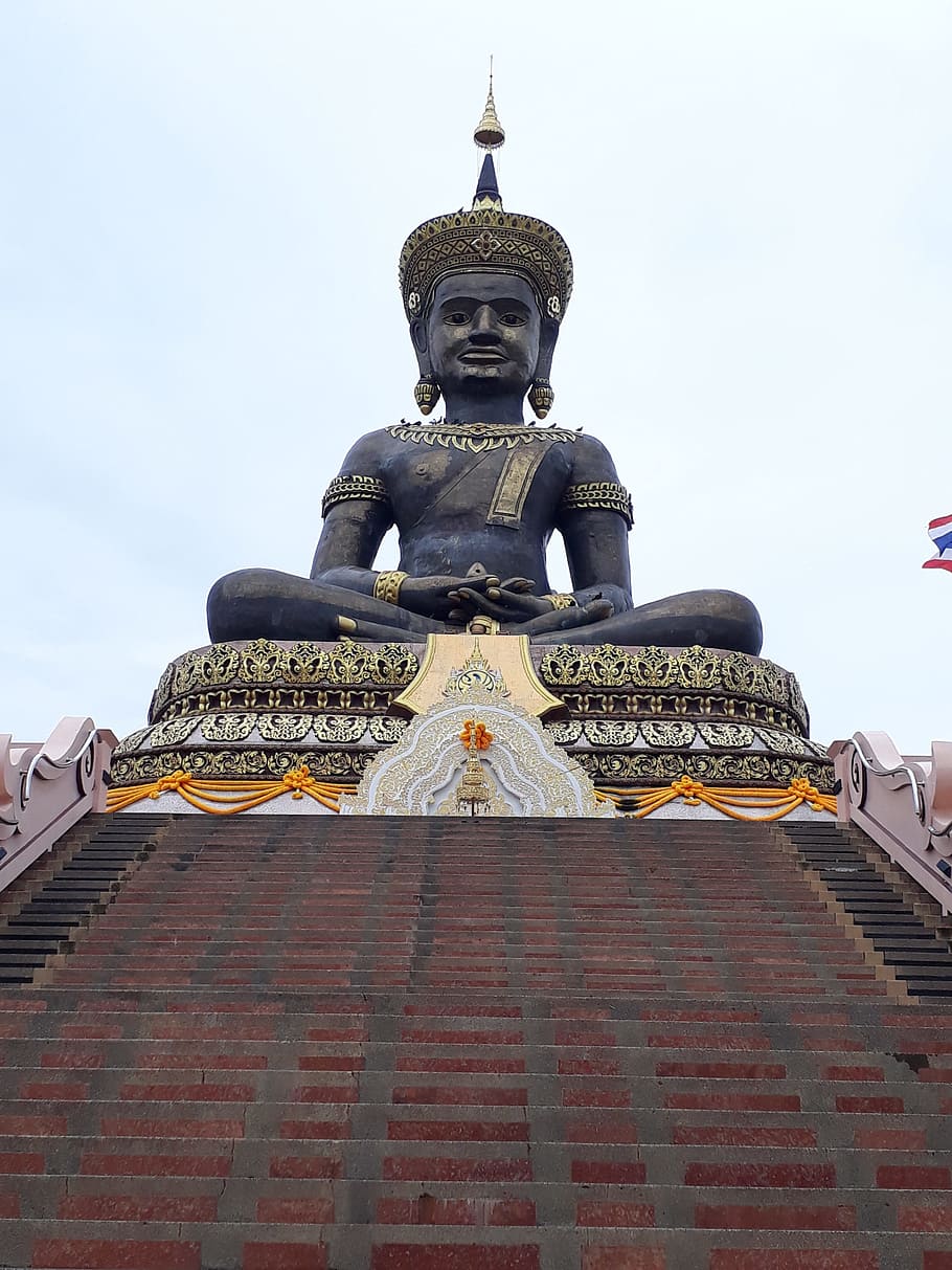 buddha mahathammaraja, petchaboon, the temple, art and craft, built structure, sculpture, architecture, sky, human representation, belief
