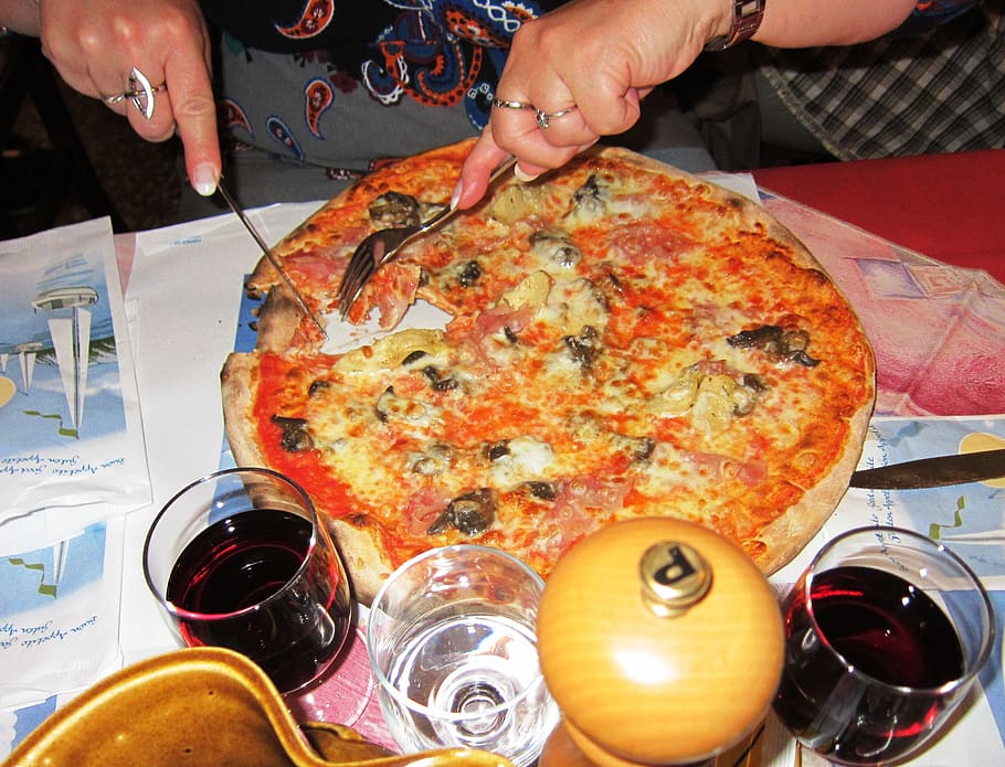 eat, meal, delicious, dinner, restaurant, hunger, basil, pizza, pizza topping, italian